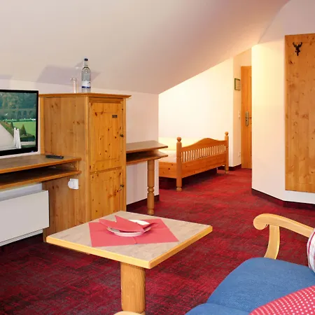 Am Haslinger Hof 4*
