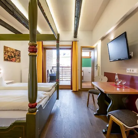 Hotel Am Haslinger Hof 4*