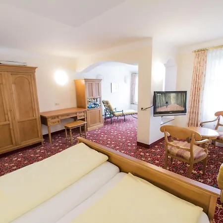 Hotel Am Haslinger Hof 4*